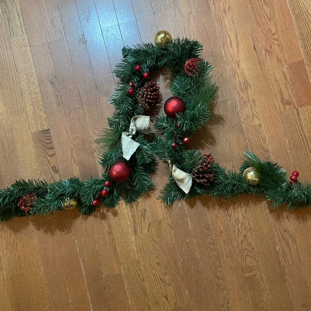 Christmas Ornamented Festive 80” Decorative Garland NWT